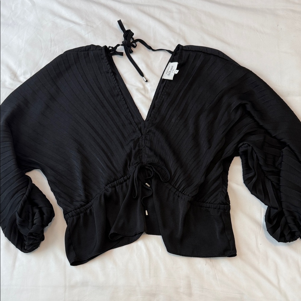 Bohme Women's Black Pleated V-Neck Tie-Front Blouse